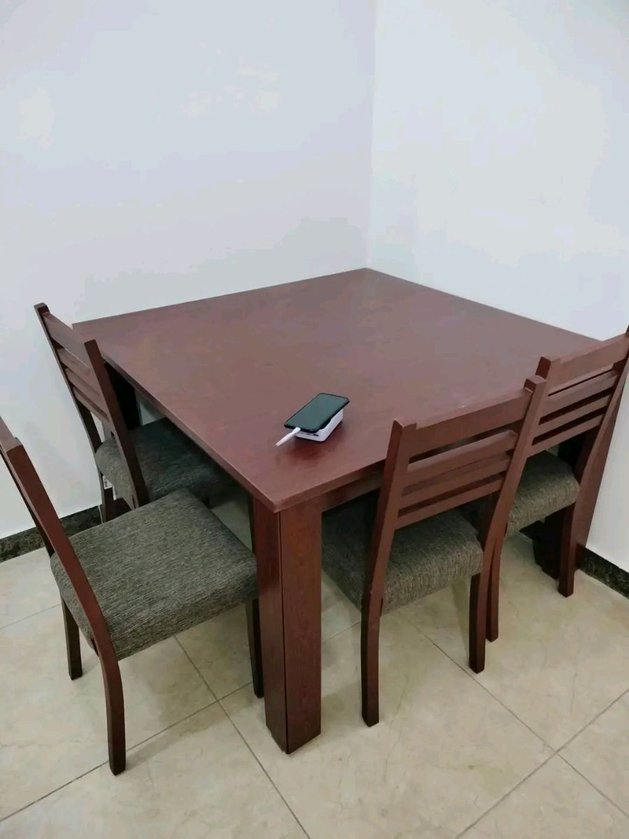 Qatar Airways furniture available - Image 11