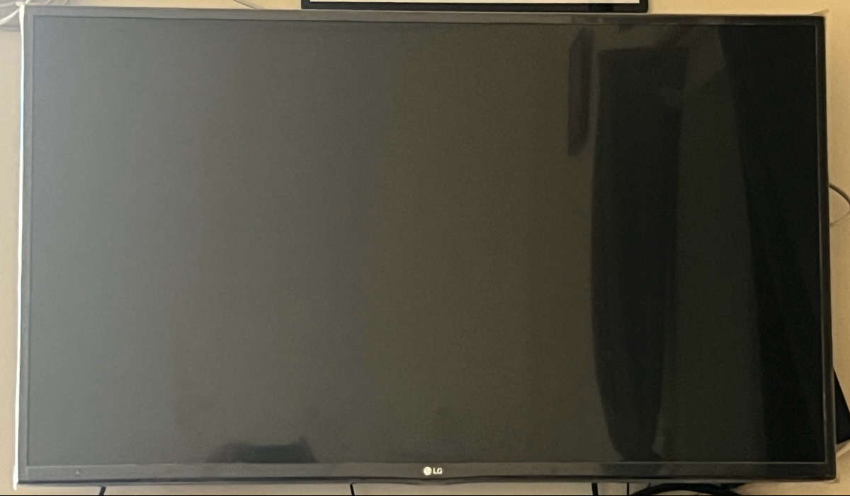LG television - Image 2