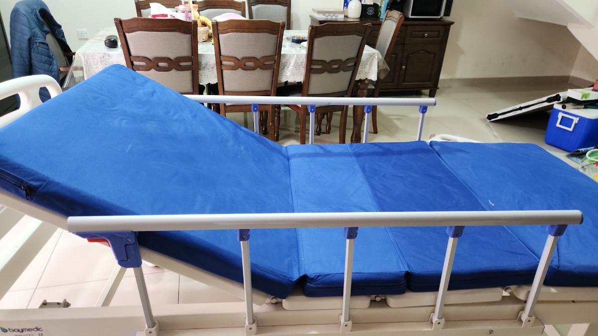 Medical Bed - Image 6