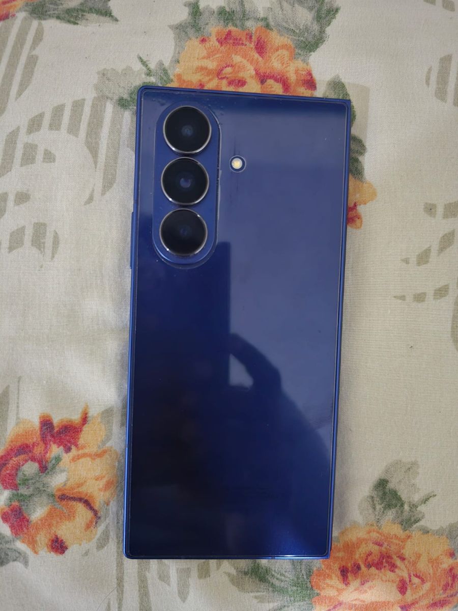 Samsung Fold 7 - Image 3