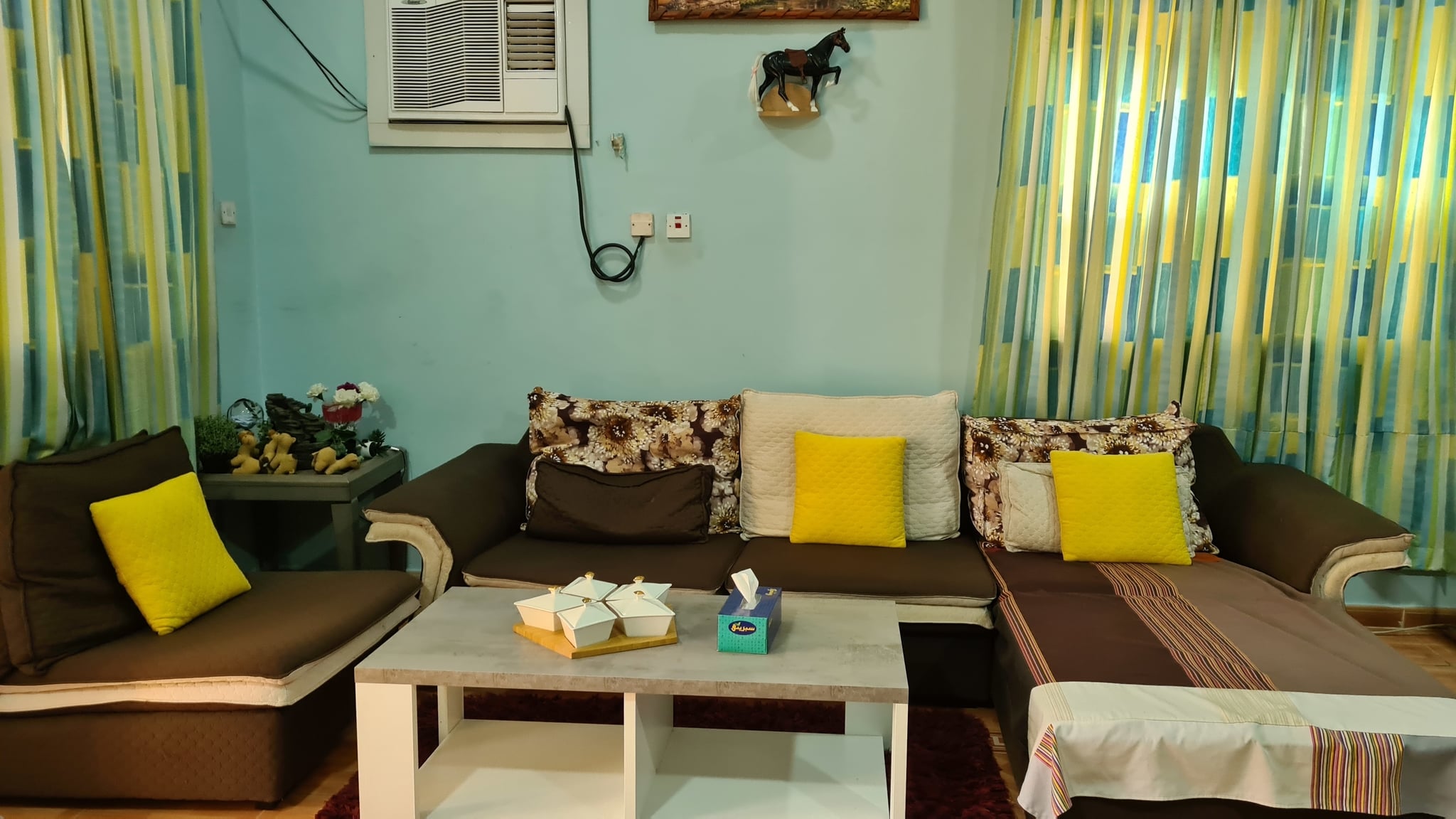 Through away price -Sofa set 200 QAR - Image 2
