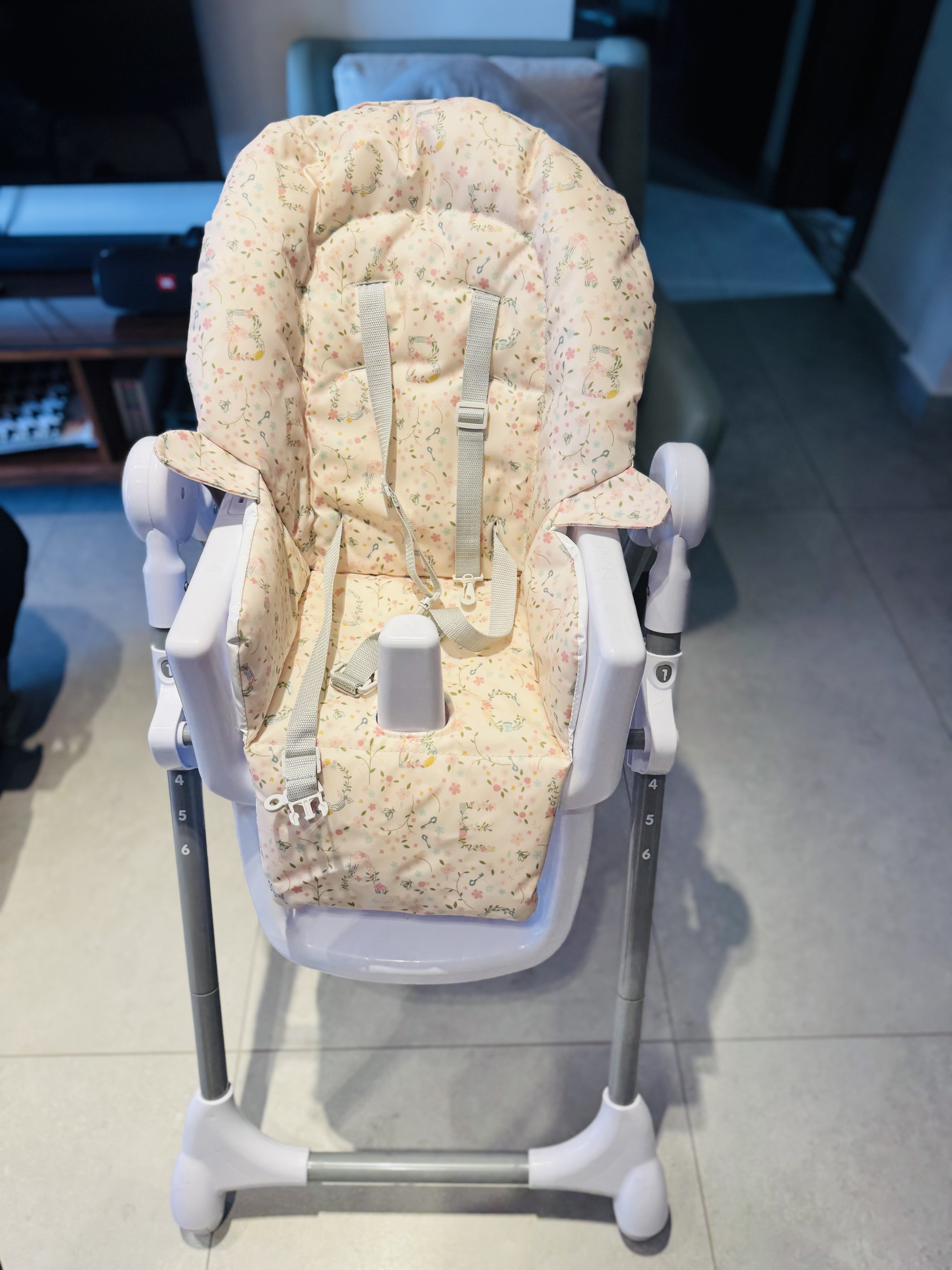 Snax High Chair - Mamas & Papa’s  - Image 4