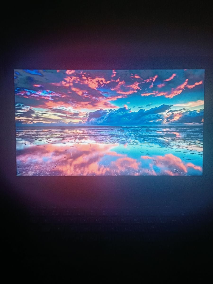 Dell Inc. Inspiron 3581
( FOR SALE) - Image 1