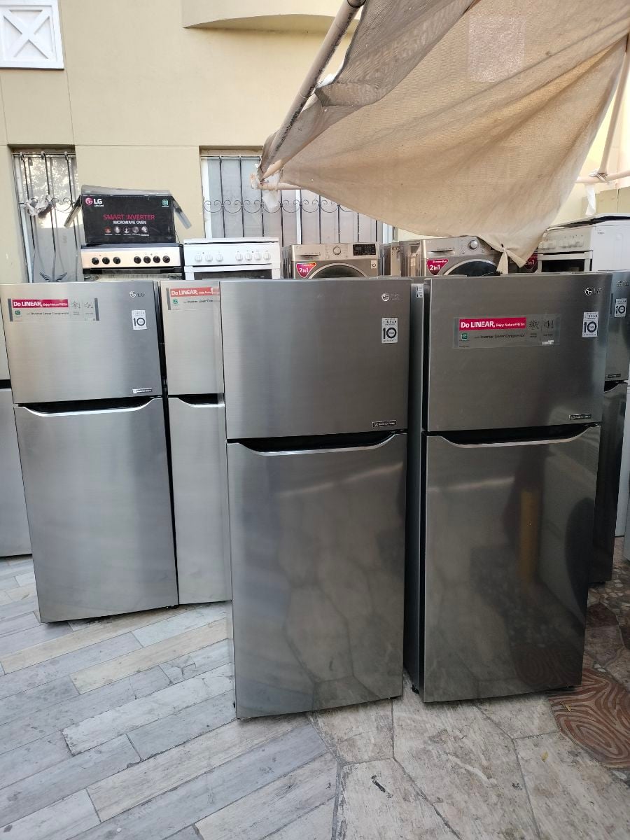 Qatar Airways furniture and electric item - Image 3