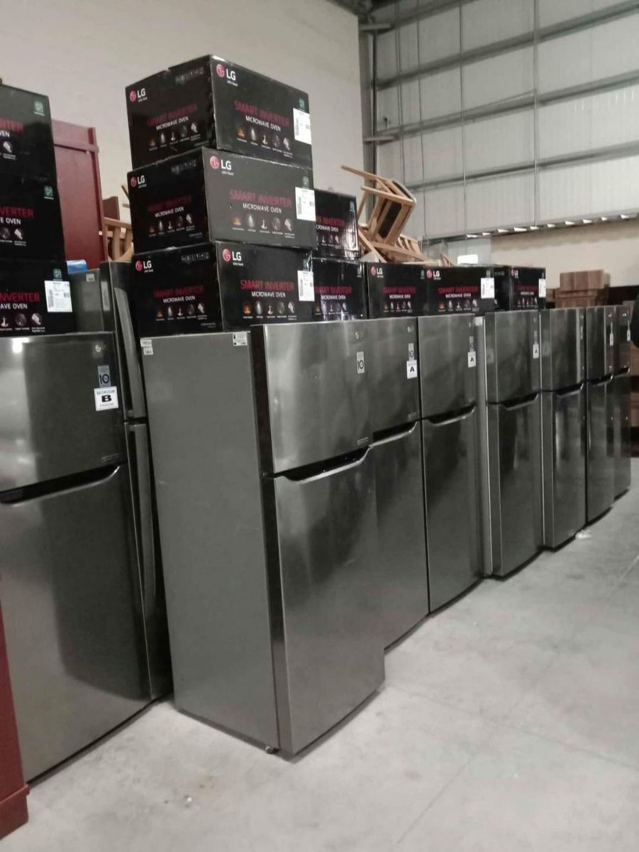 Qatar Airways Furniture available - Image 11