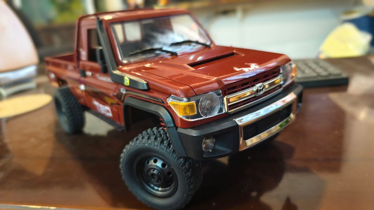 Toyota Landcruiser 1/12 scale RC Car - Image 2