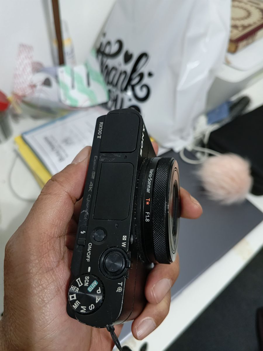 Sony RX100 Mark V - Image 4