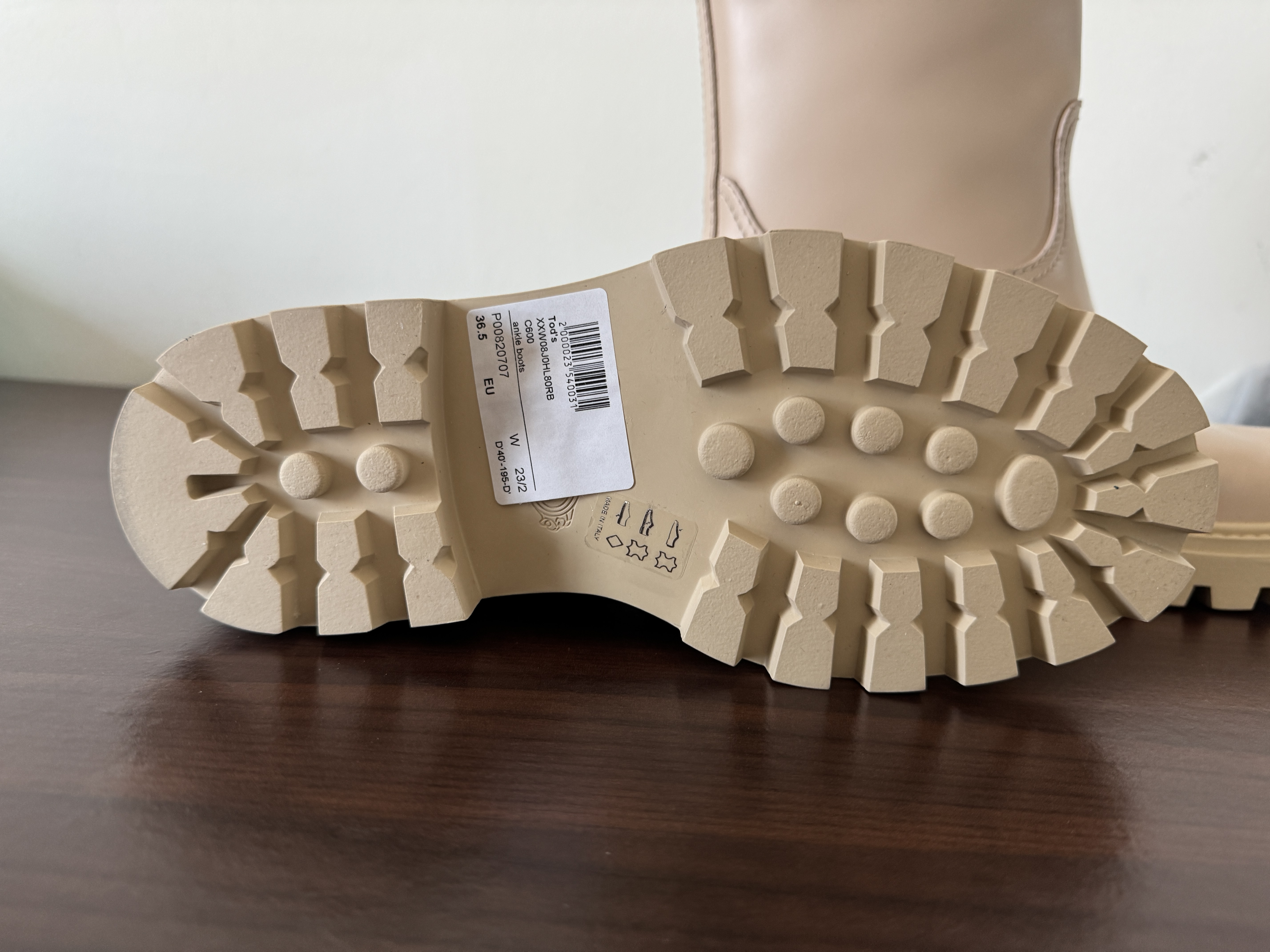 New leather boots made in Italy - Image 3