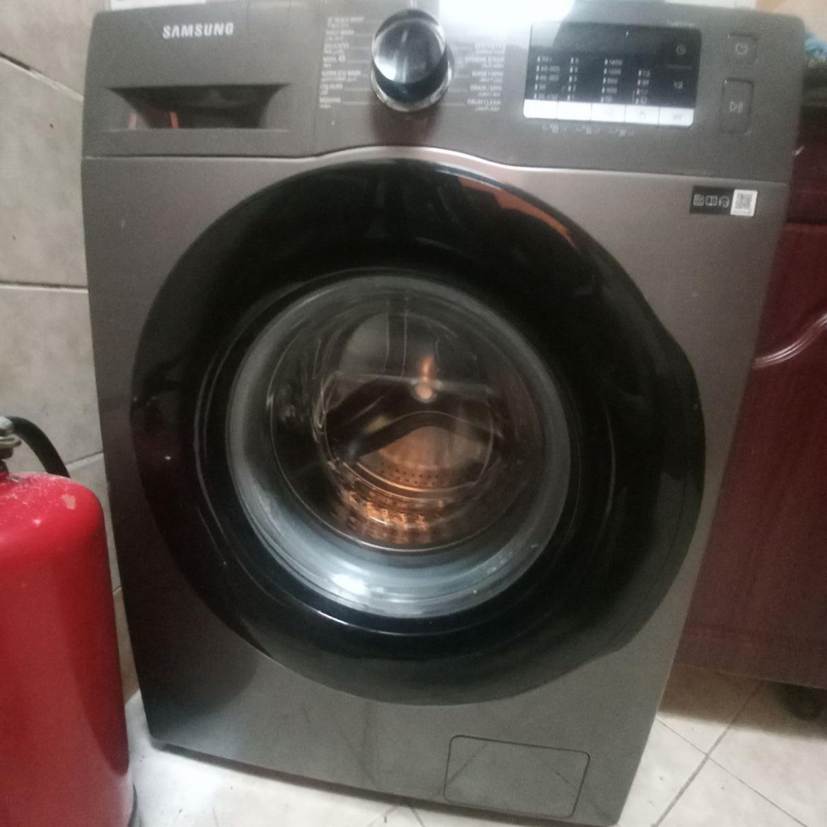 Samsung washing machine - Image 1