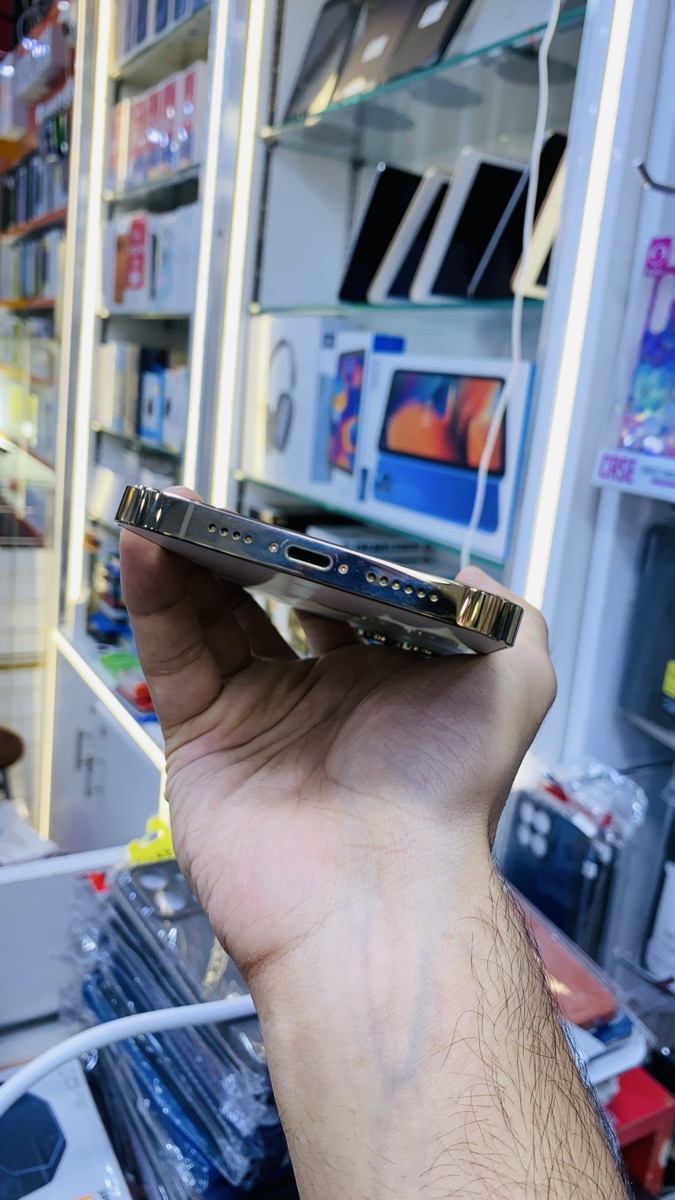 13 pro max - Image 8