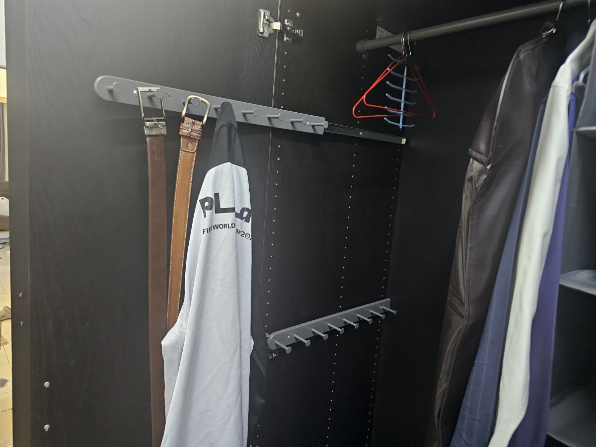 IKEA PAX wardrobe set - 6 doors - Image 2
