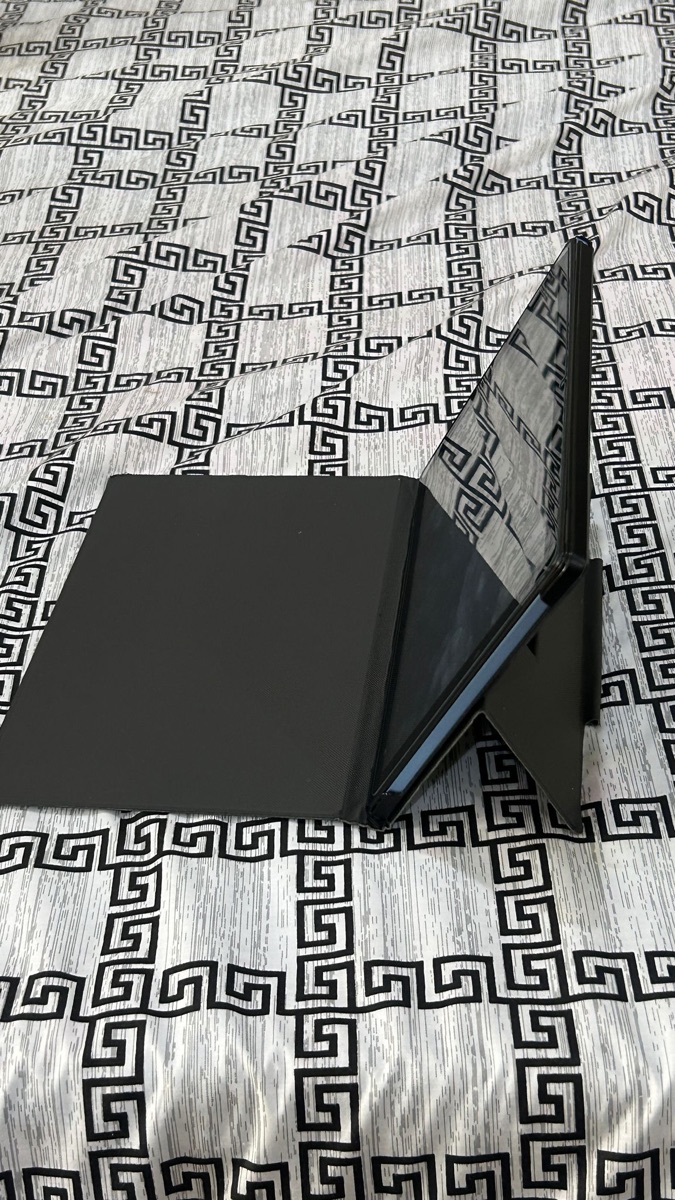 Modio tablet with mouse, keyboard, protective cover, screen protector, and charger. Specifications: 512GB storage, Android 13, powerful and capable of handling many applications. Used for only one month. Reason for selling: Lack of use. Price: 350 qr - Image 3