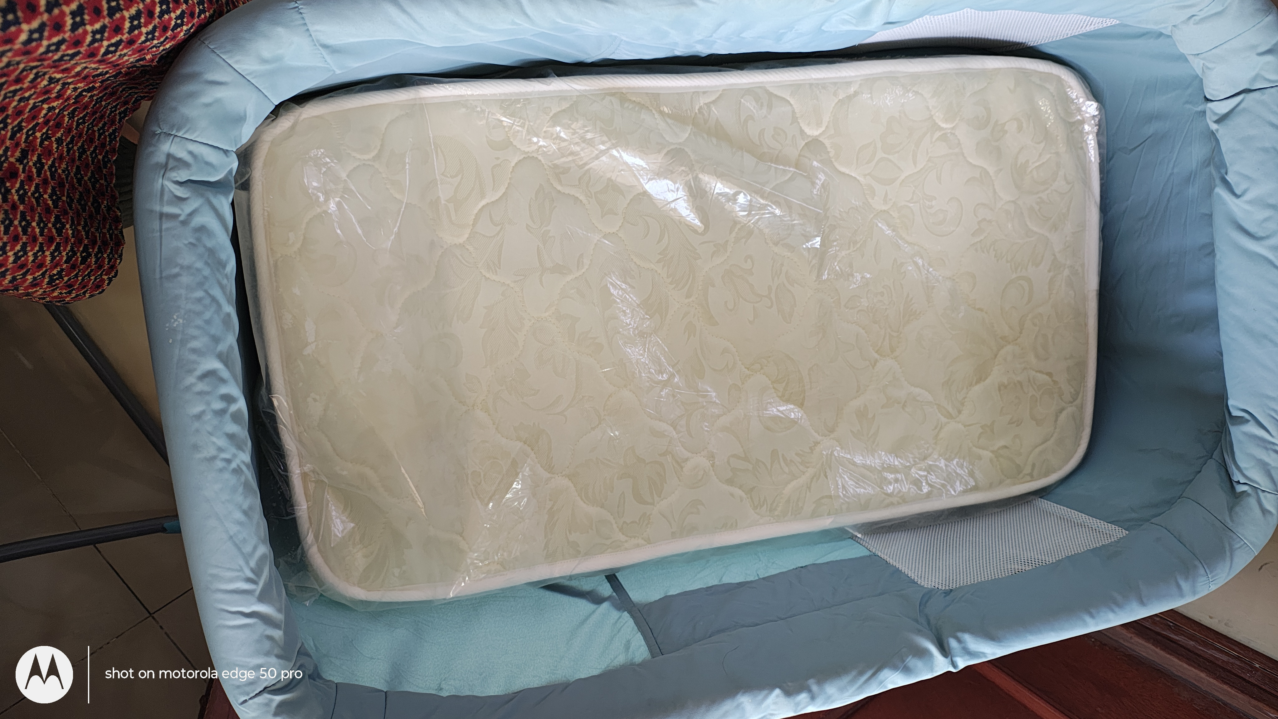 Baby cot travel friendly - Image 5