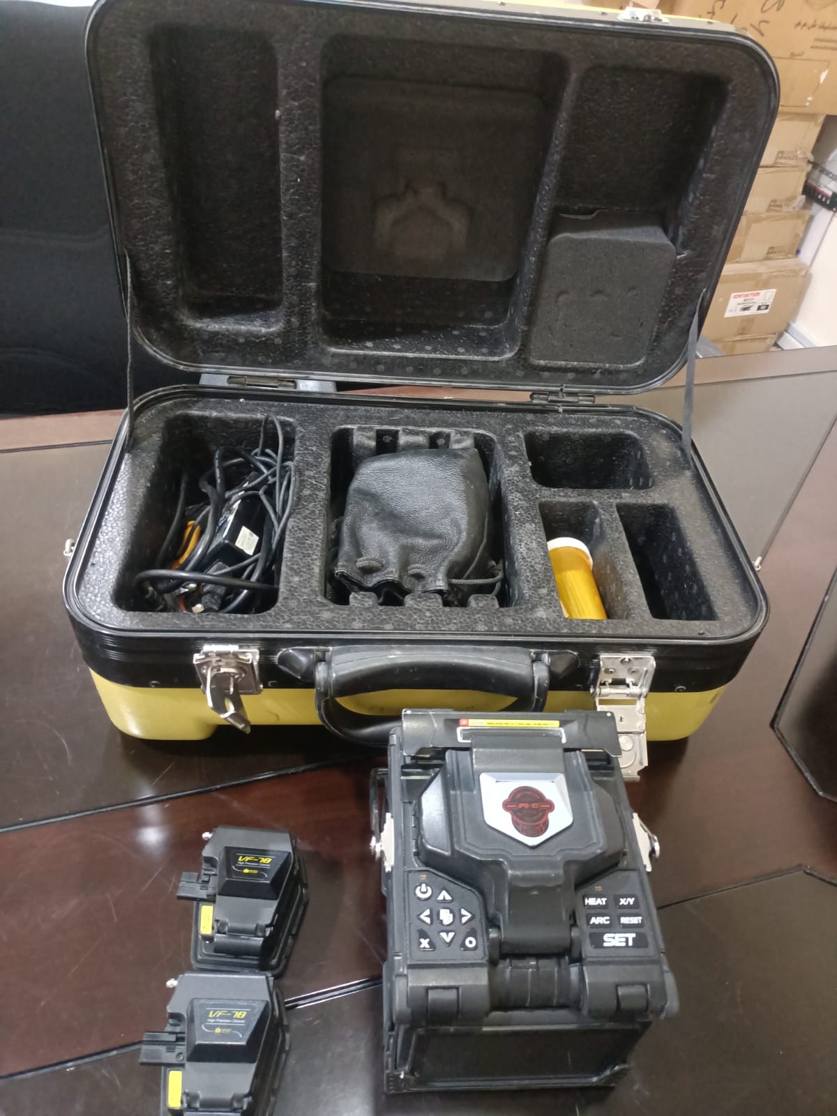 URGENT SALE OTDR MACHINE, SPLICING MACHINE & CABLE ANALYZER MACHINE - Image 2