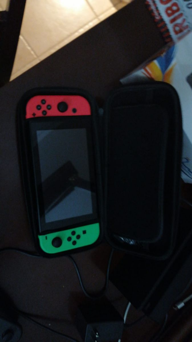 Nintendo switch - Image 1
