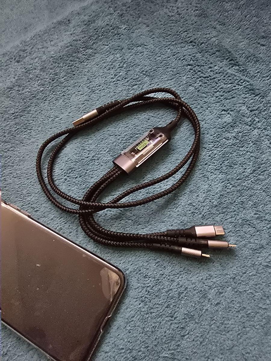 Mobile 3-in-1 breaded cable charger - Image 1
