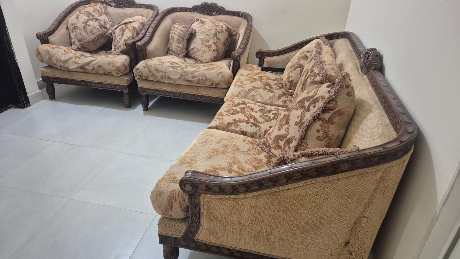 Wooden Sofa Set for Sale - Image 2