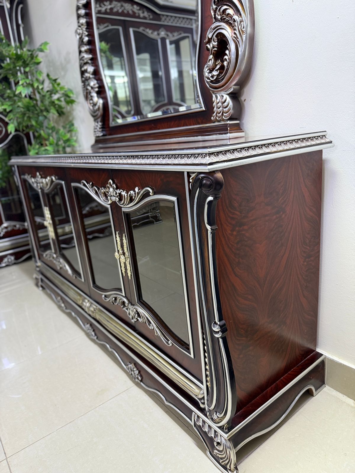 For Sale buffet / sideboard table  - Image 6