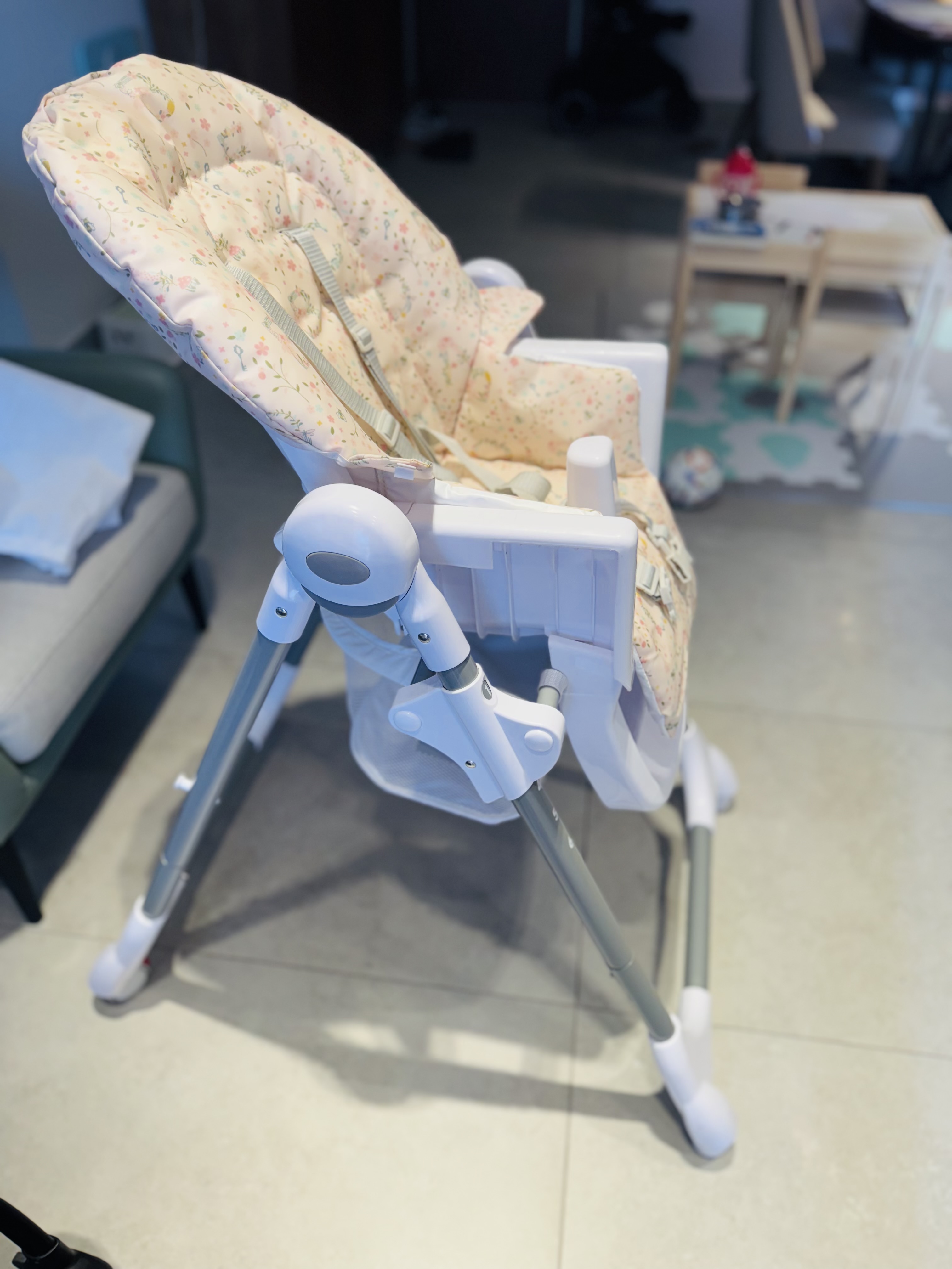 Snax High Chair - Mamas & Papa’s  - Image 2