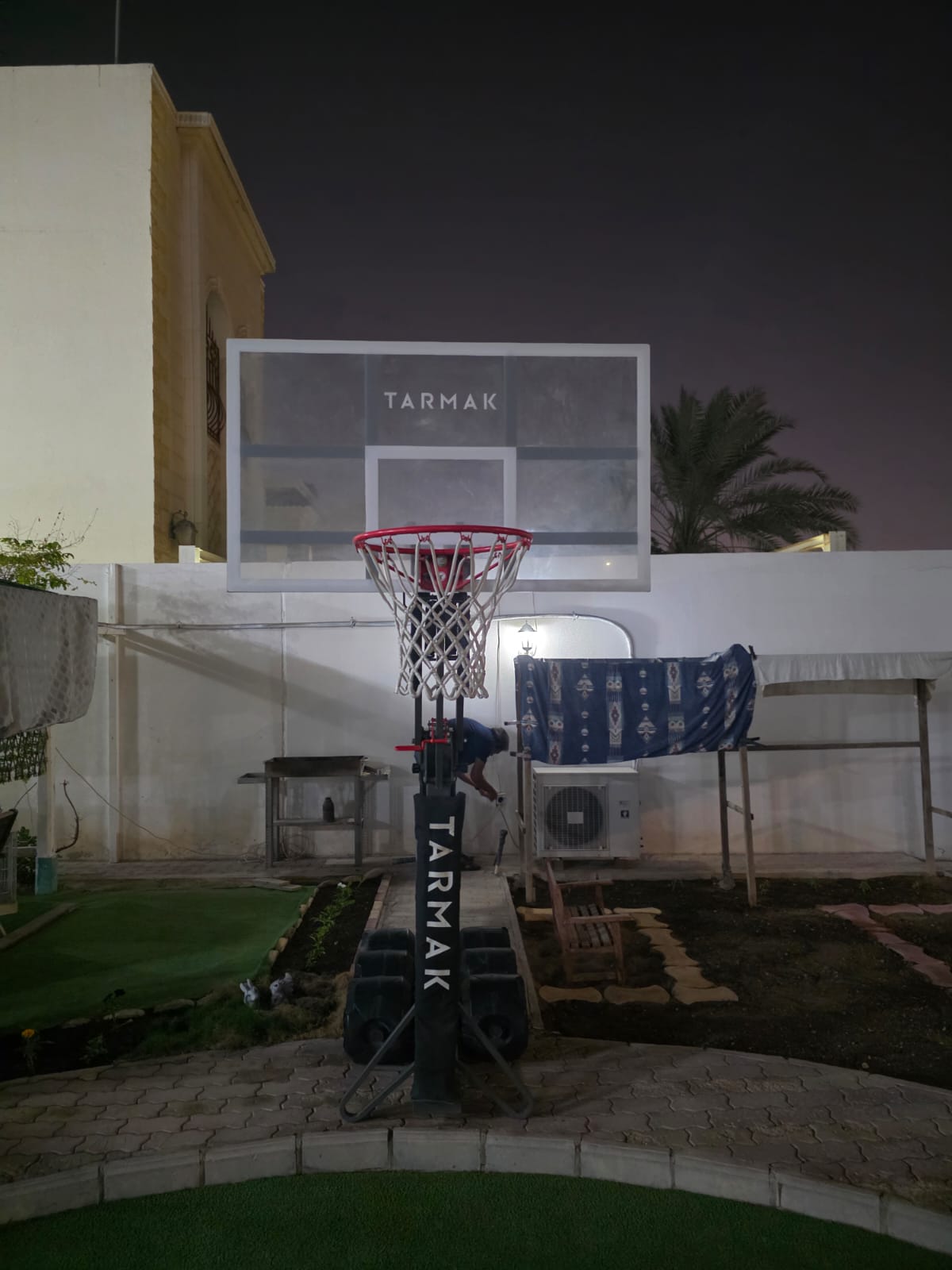 TARMAK B900 BOX Basketball Hoop  - Image 3