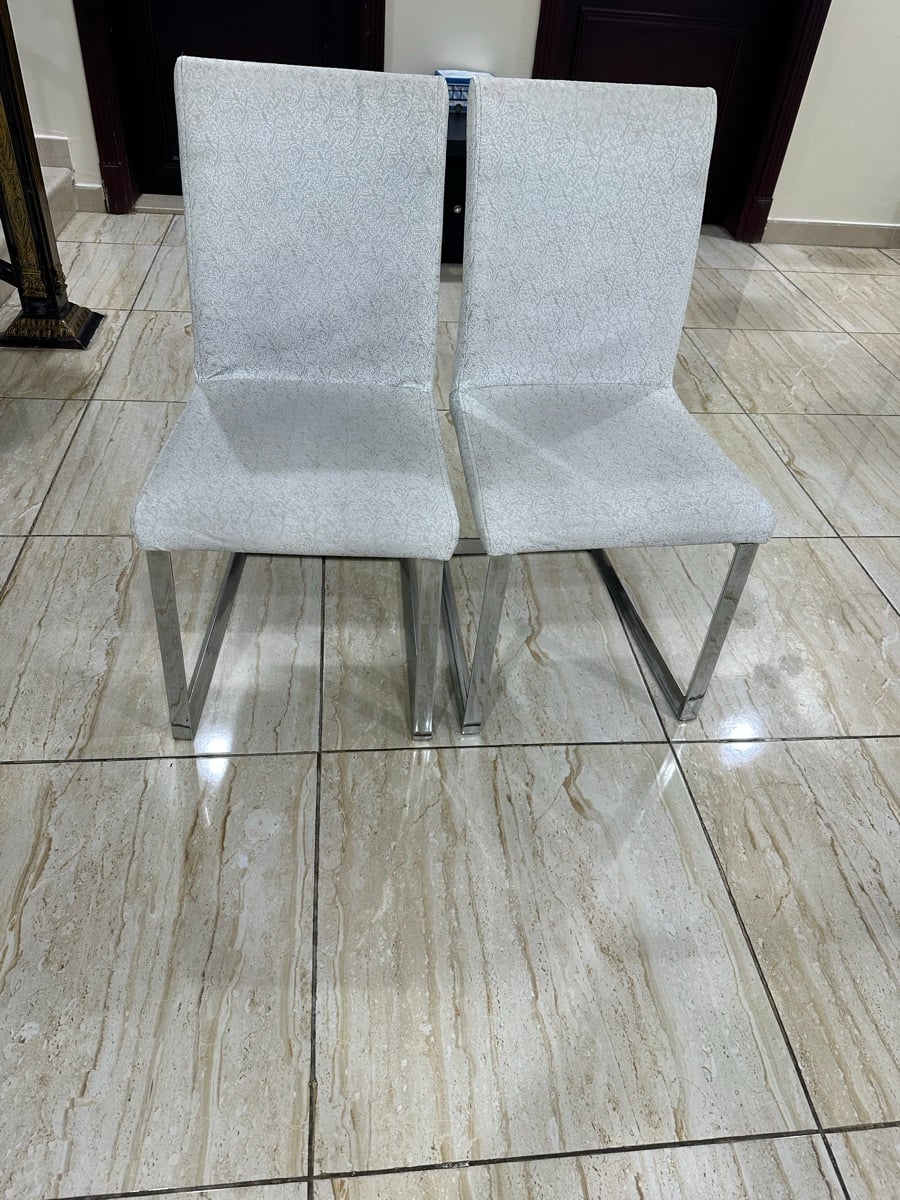 6 chairs - Image 2