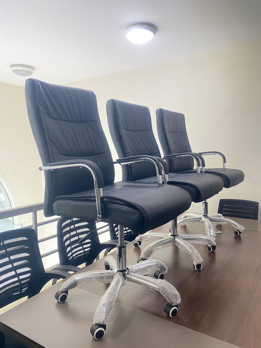 Use office furniture buy and sale - Image 14