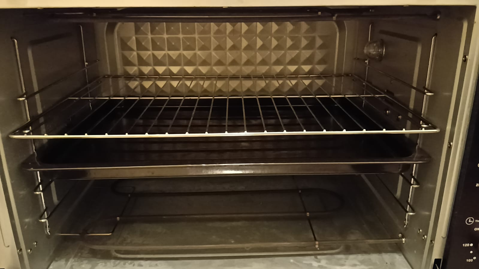 For Sale – Brand New Household Electric Oven   - Image 3