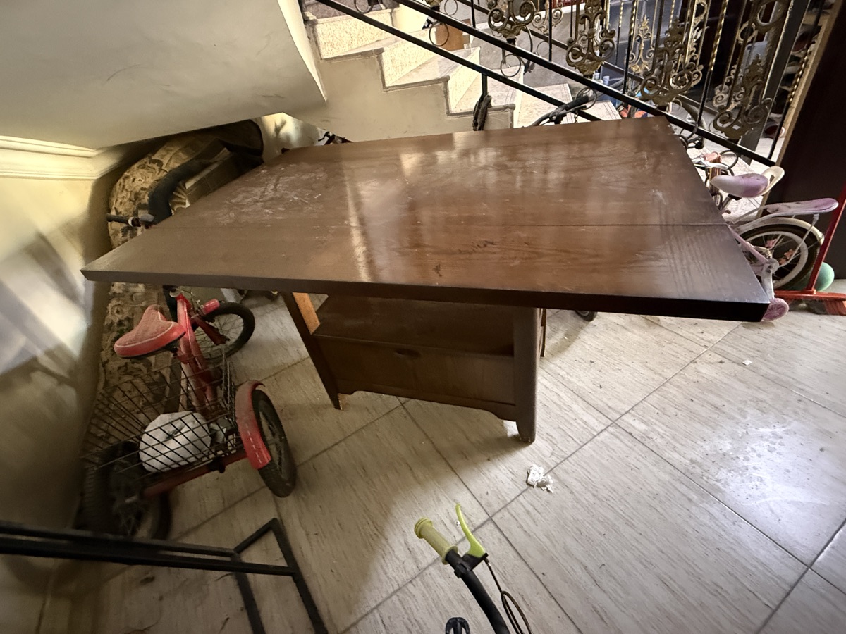 Dinning table - Image 2