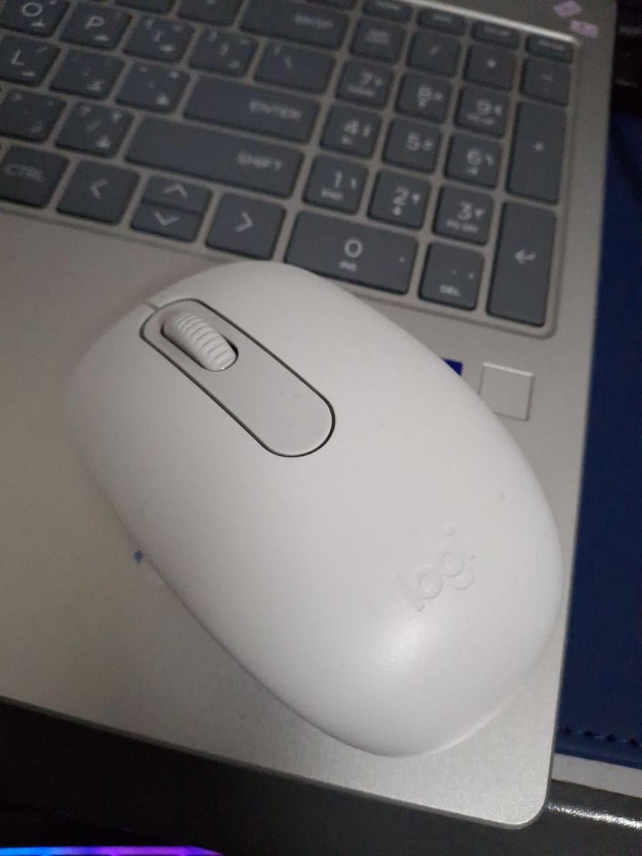 Logitech M196 Bluetooth Mouse - Image 2