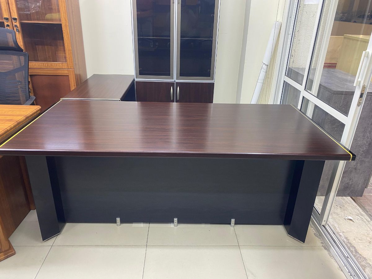 Used office desk study table metting table reception workstation sofa buy sell 33270617 - Image 1