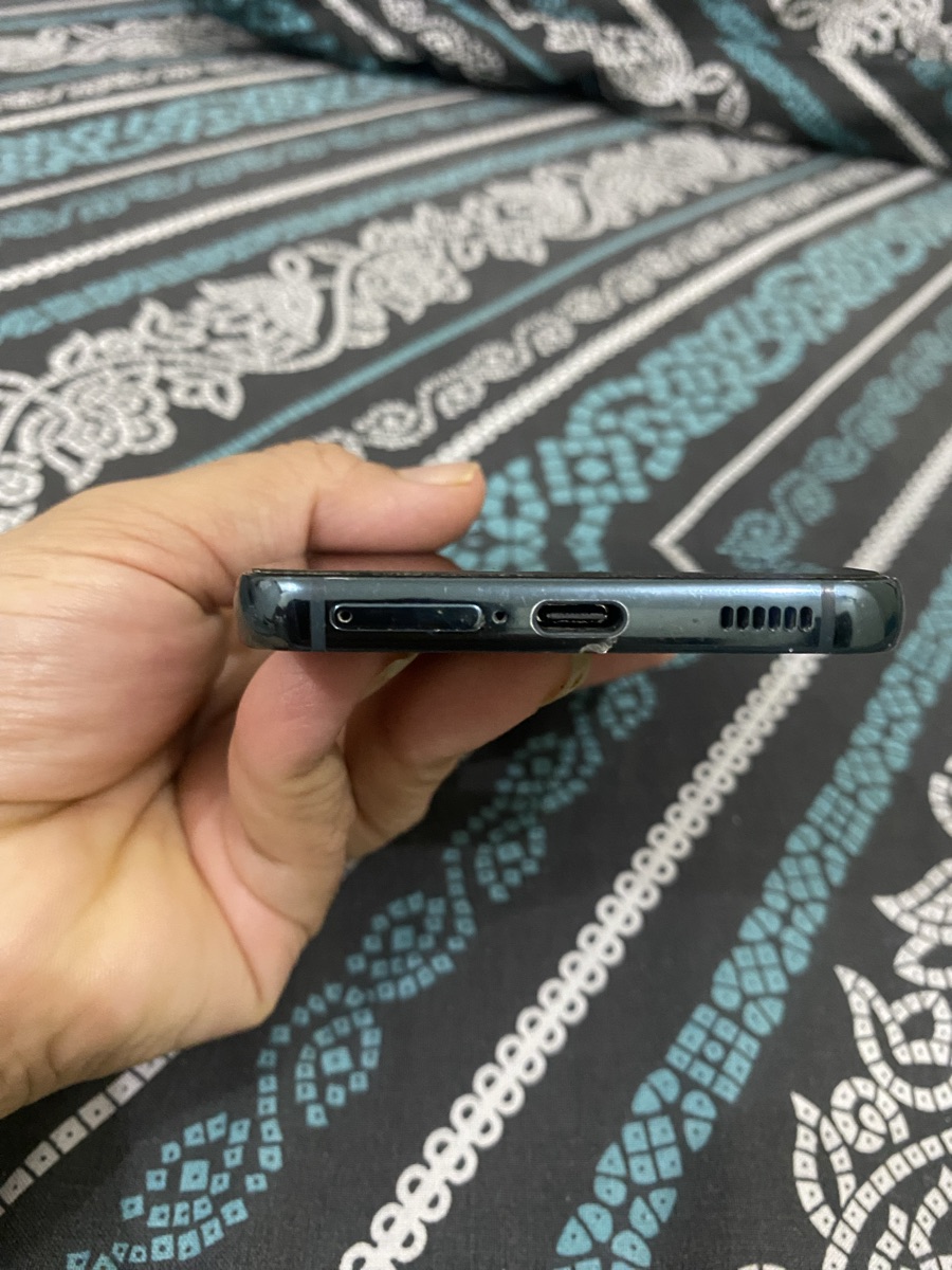 Samsung galaxy S22 - Image 3