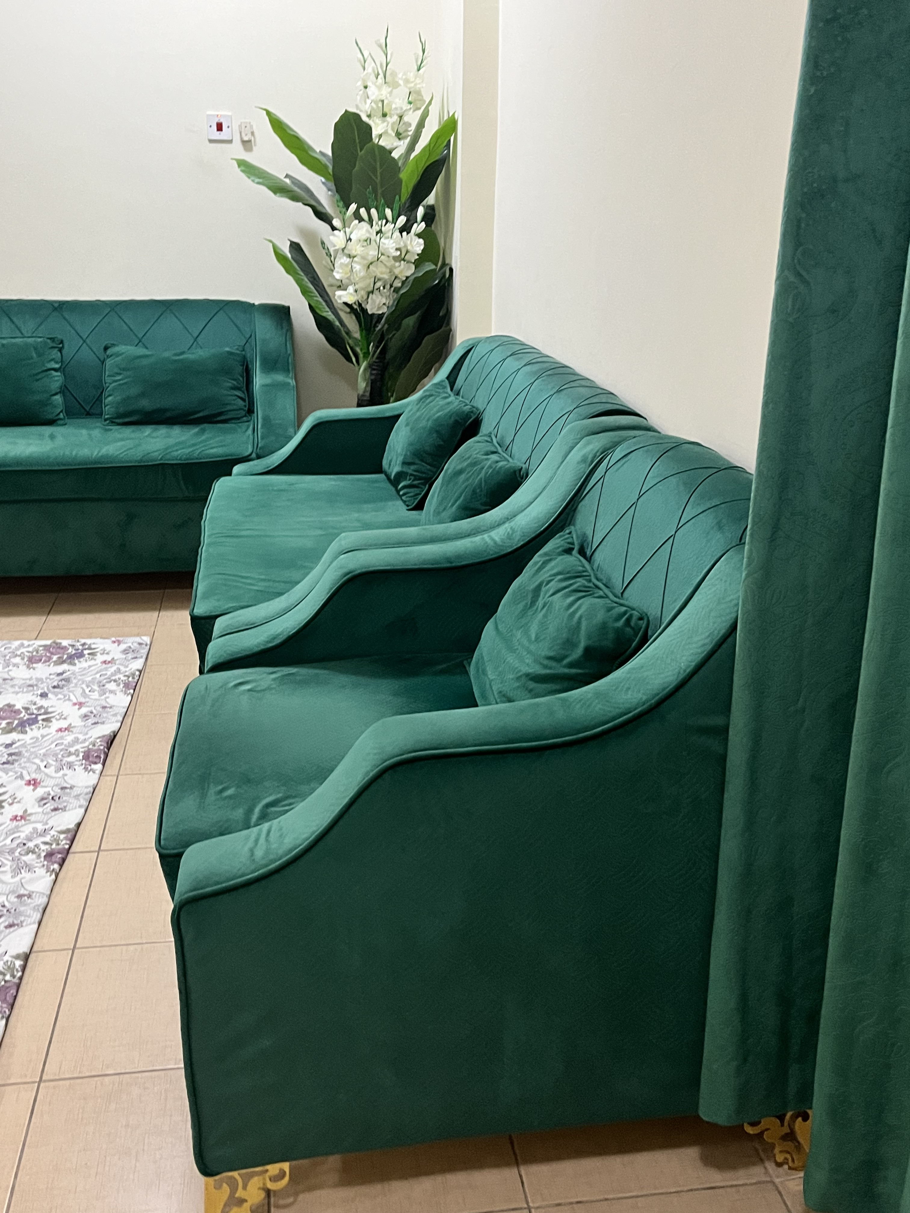 7 Seater Sofa (URGENTLY FOR SALE) - Image 4