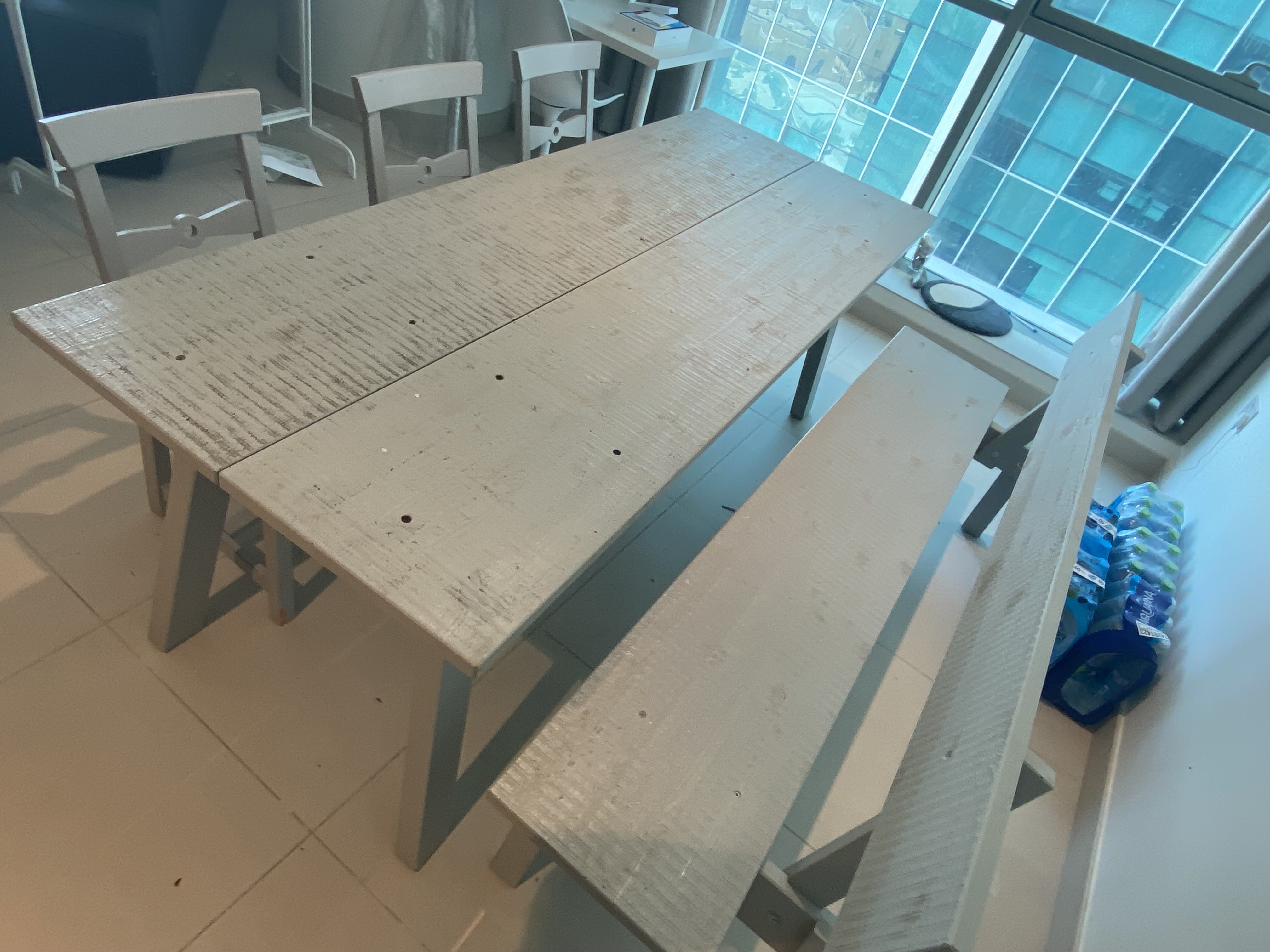 IKEA modern dinner table 6 seats  - Image 4