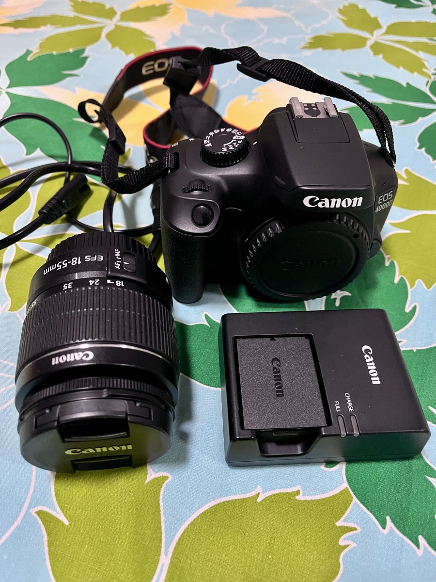 Canon 4000D camera for sale - Image 2