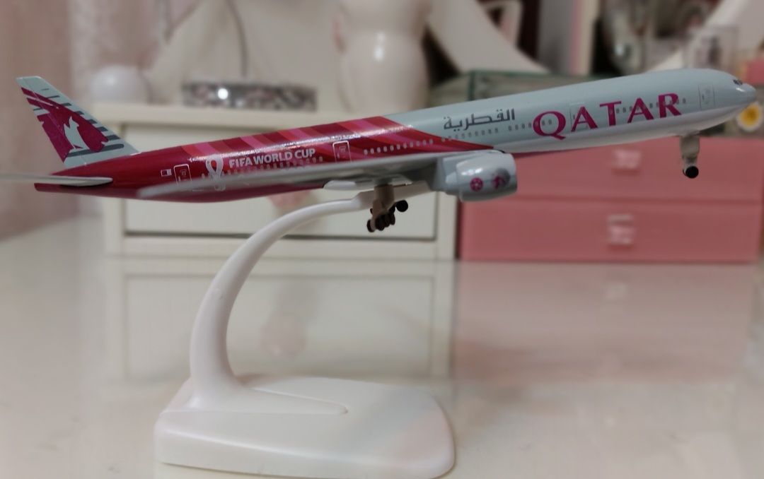 Qatar Airways with fifa logo model + free delivery - Image 2