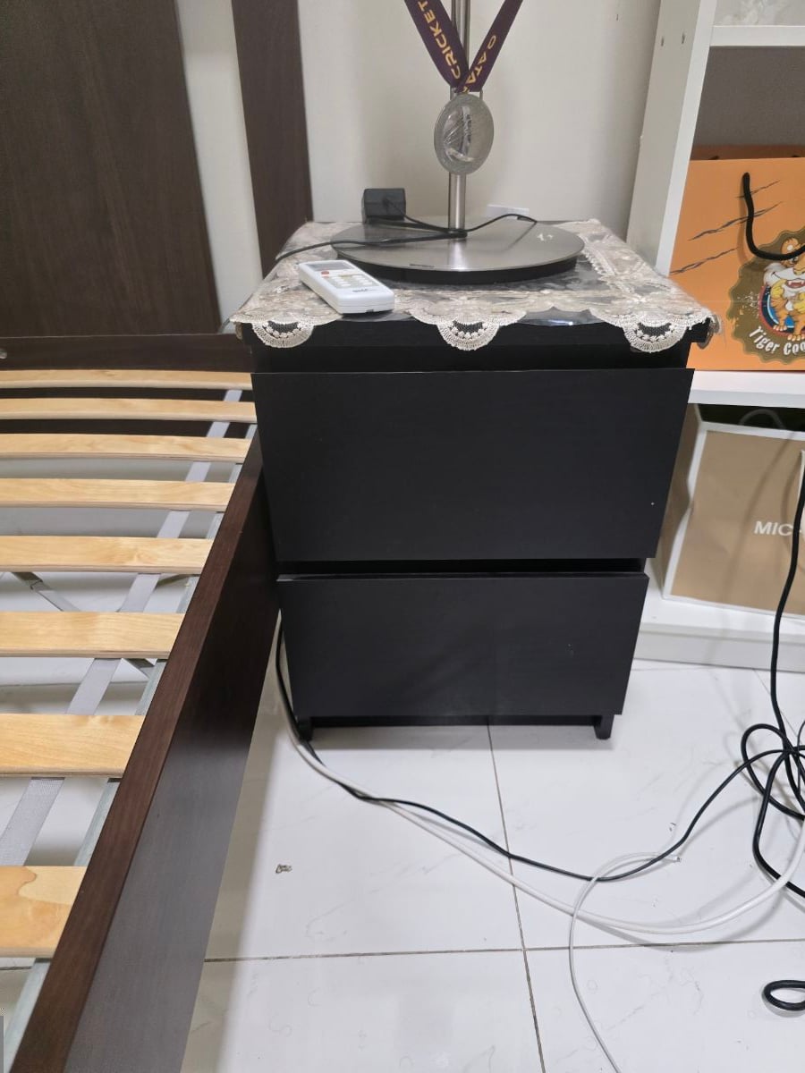 Double bed with mattress and Two side tables - Image 2