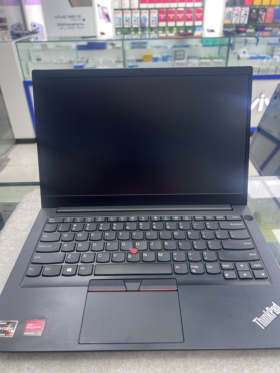 Lenovo ThinkPad E14 - Image 5