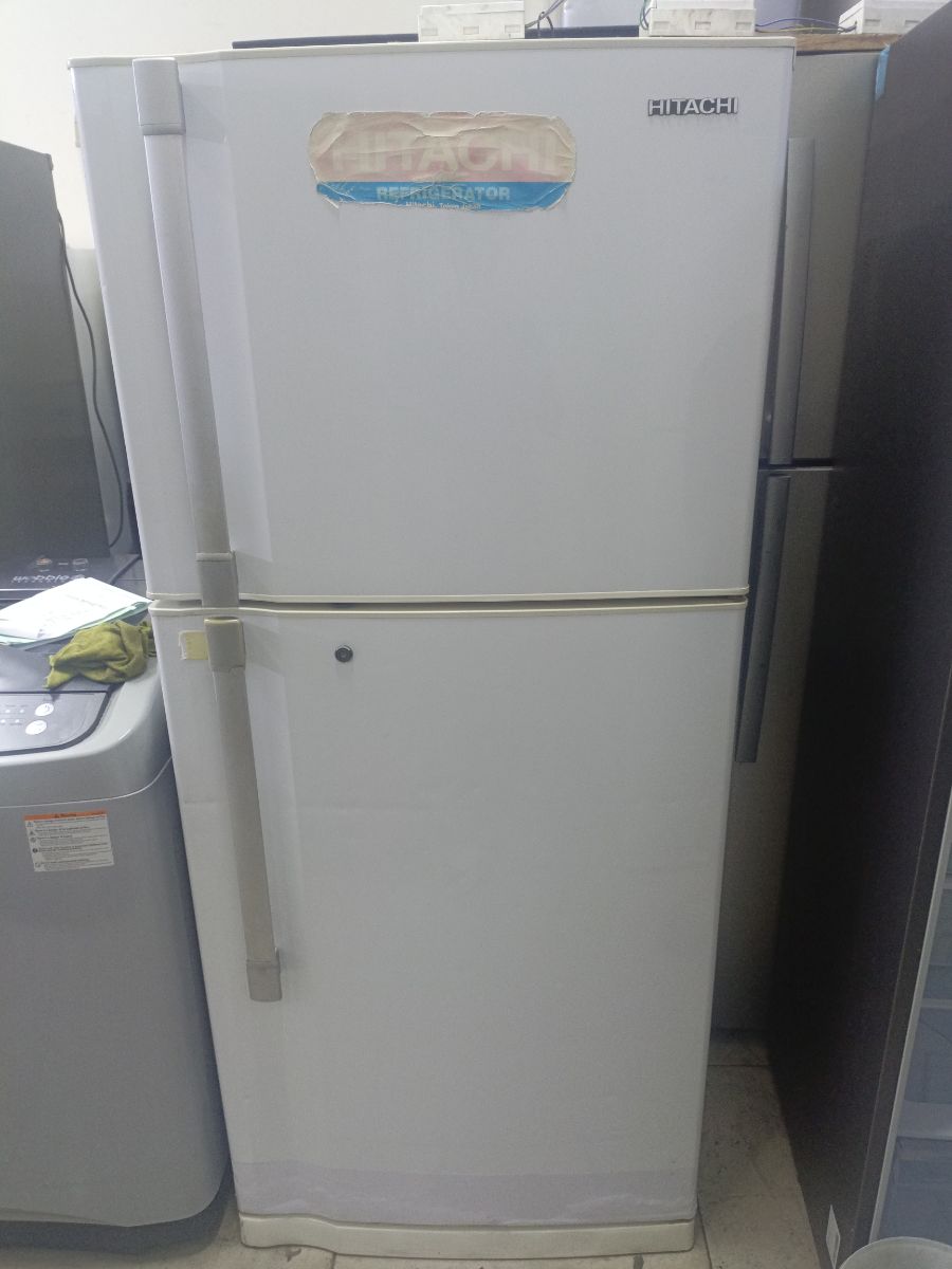 Hitachi refrigerator - Image 1
