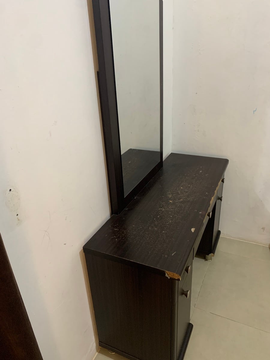 Dressing table - Image 2