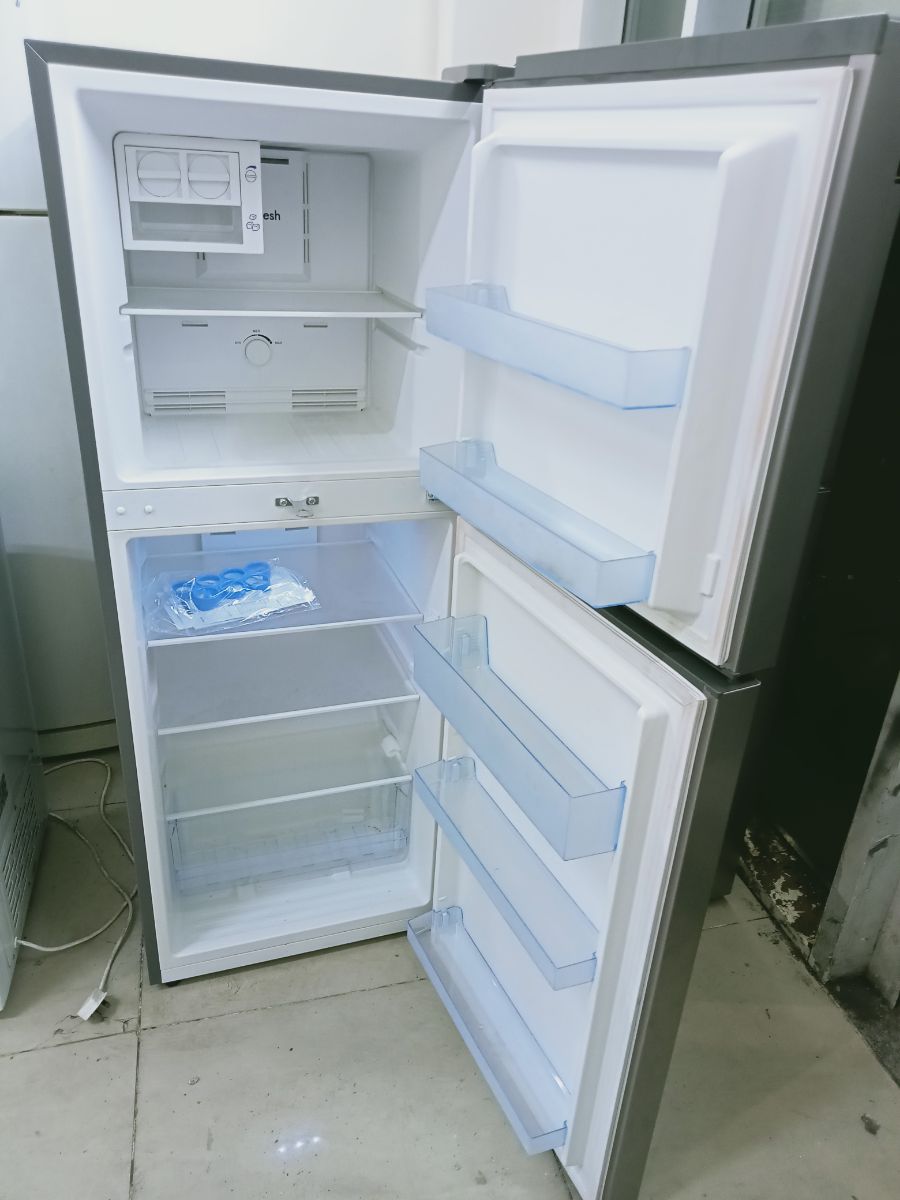 Nikai refrigerator for sale - Image 2