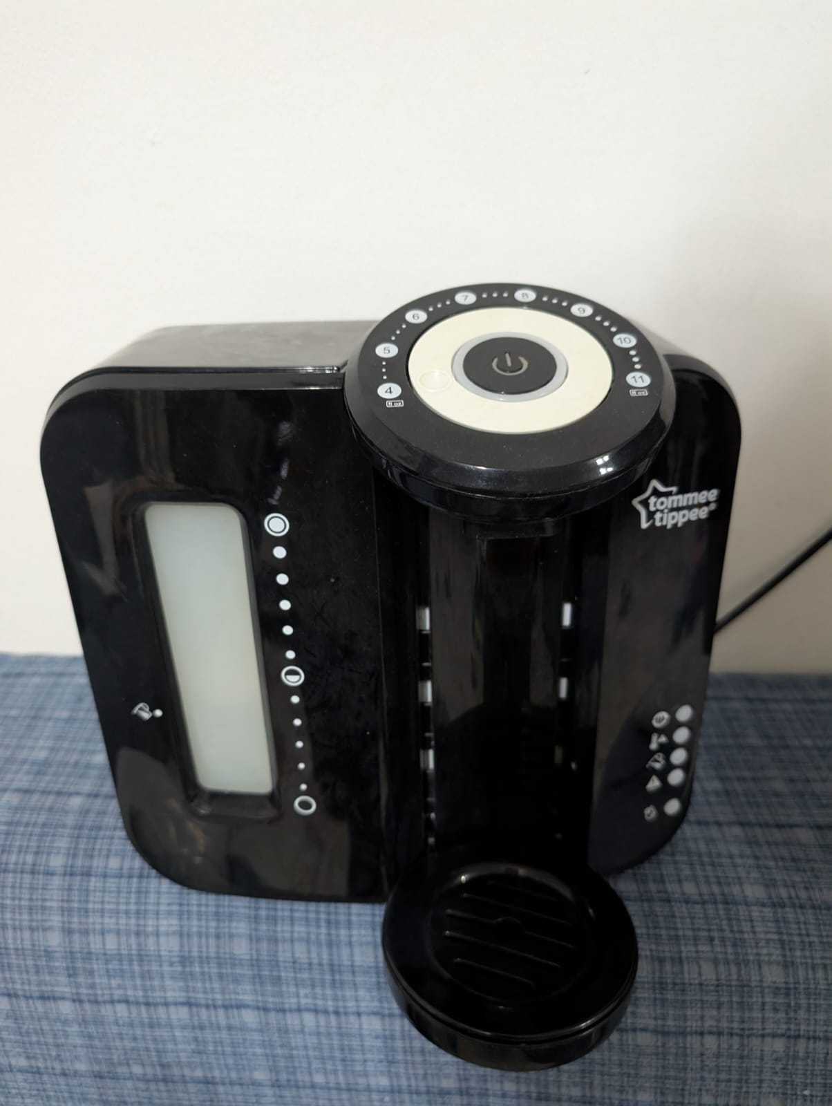 Tommee tippee milk bottle preparation electric machine  - Image 3