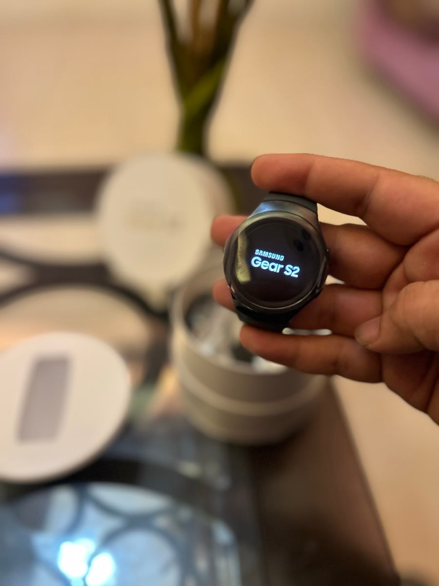 Samsung Gear S2 Smart Watch ⌚ USA Original with Box & All Accessories - Image 3