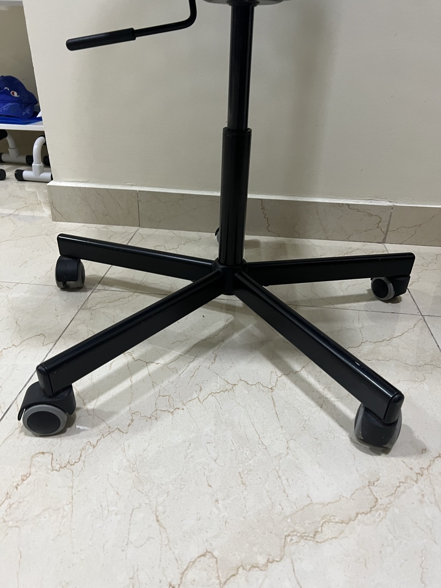 IKEA Swivel desk chair blue - Image 5