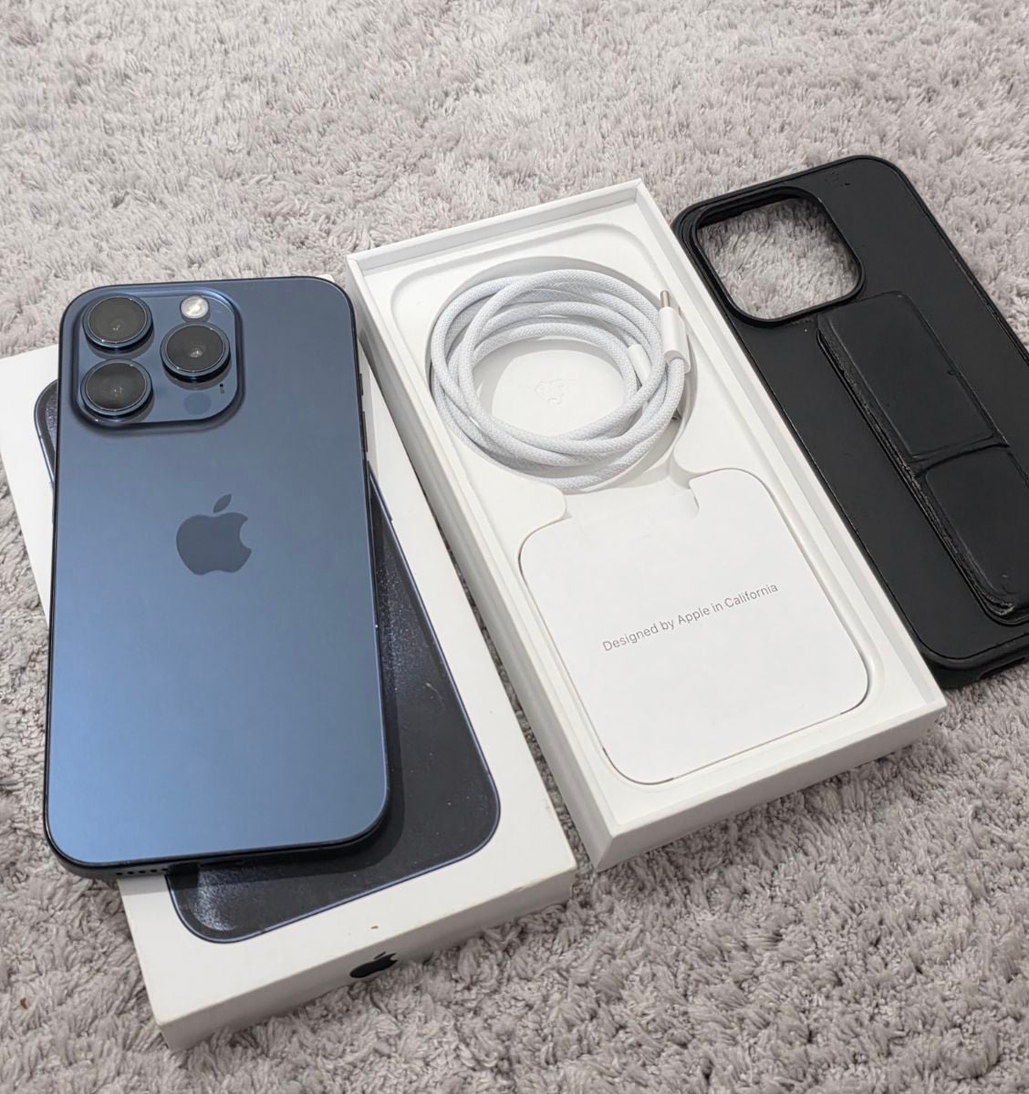 iPhone 15 Pro 256Gb Blue - Image 1