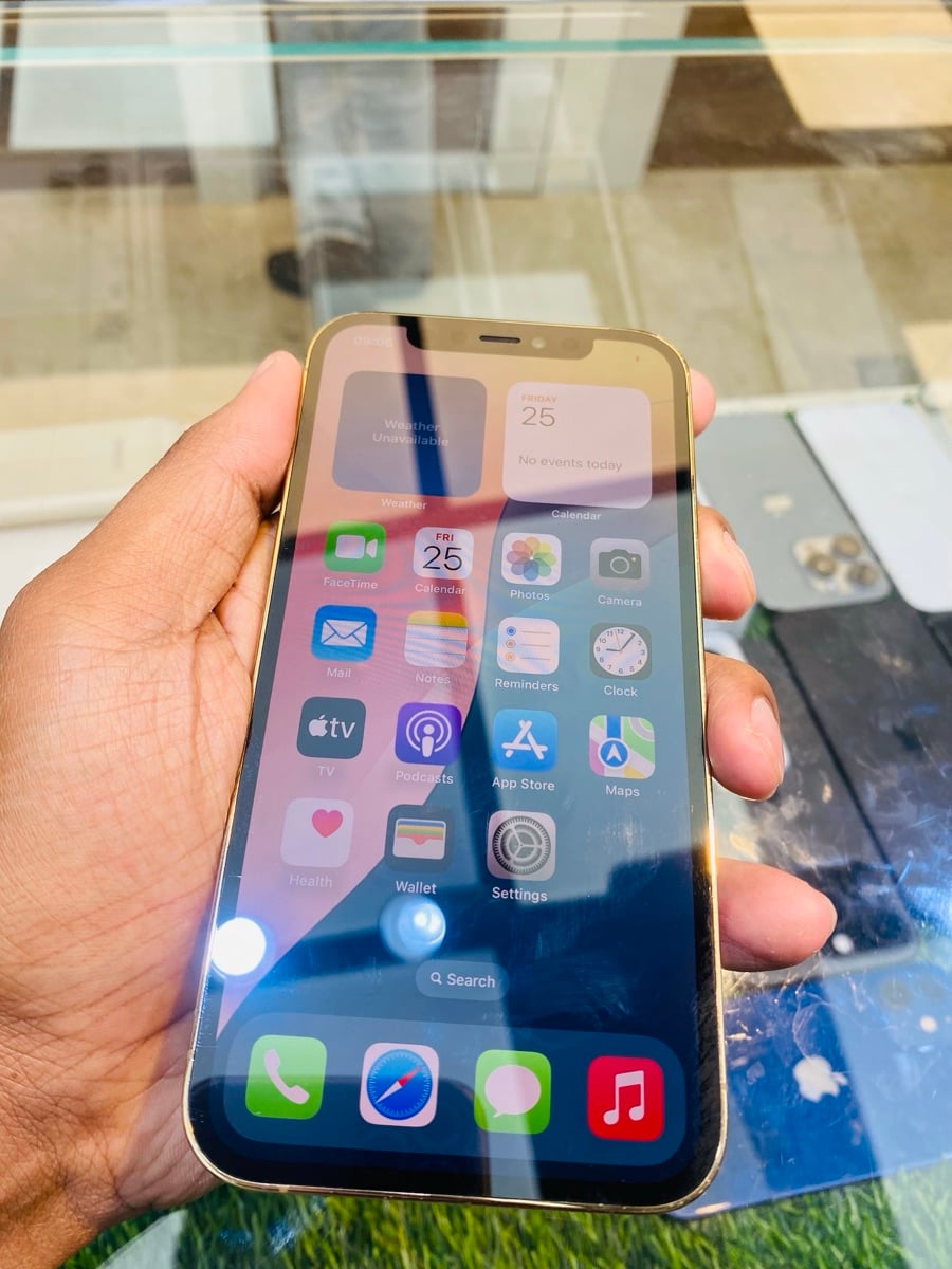 iPhone 12 Pro - Image 4