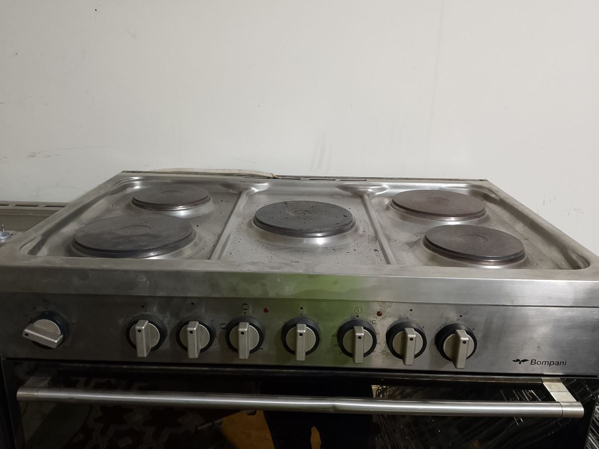 Electric stove for sale 90*60 - Image 2