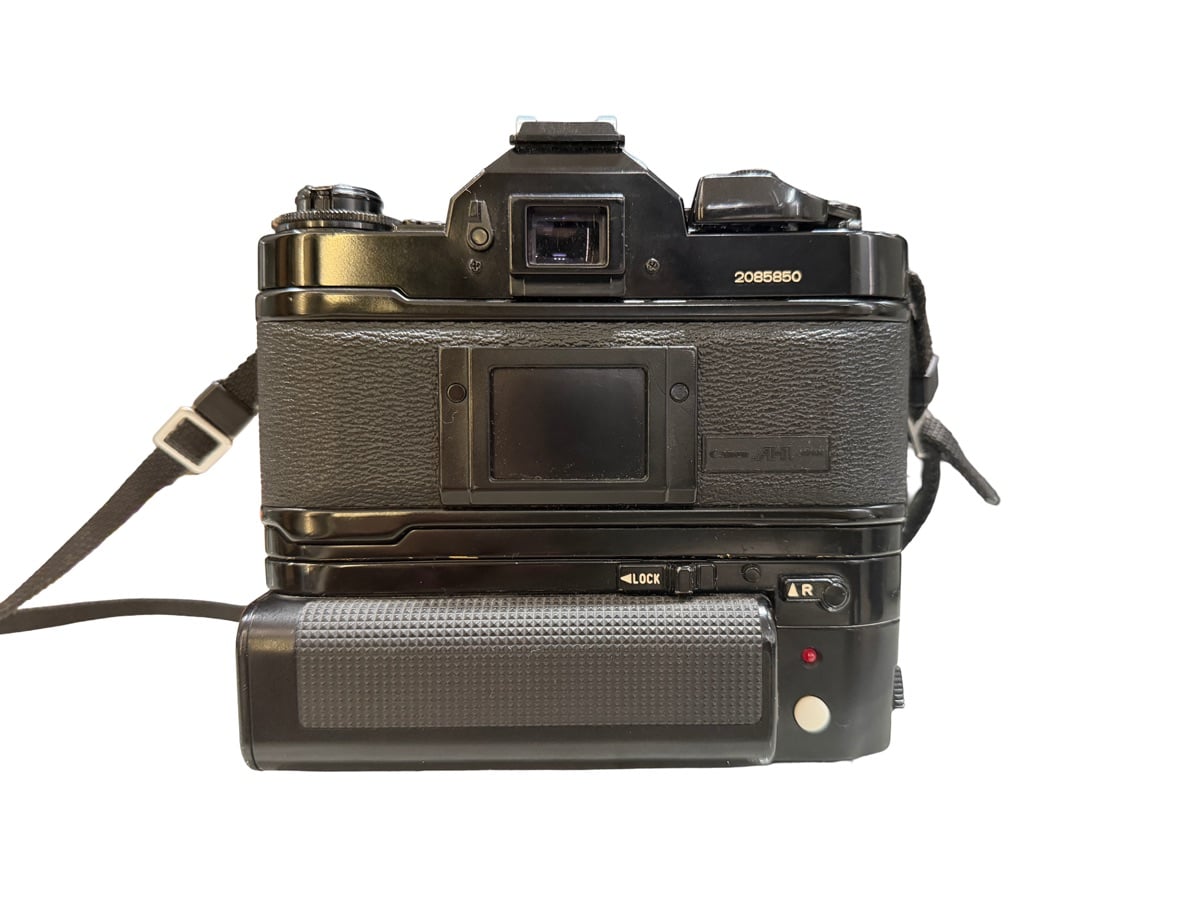 Canon A-1 A1 35mm SLR Film Camera w/ FD 50mm f/1.4 Lens Drive  + 2 pack of 3x Kodak 200 Gold Film Roll - Image 3