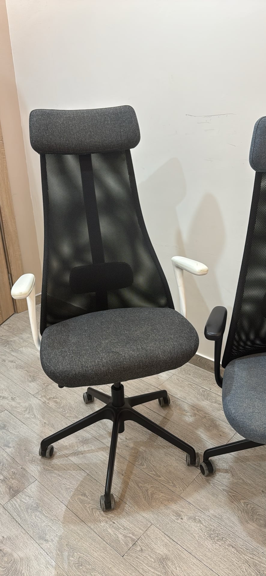 Office chairs 550 Qr each - Image 3