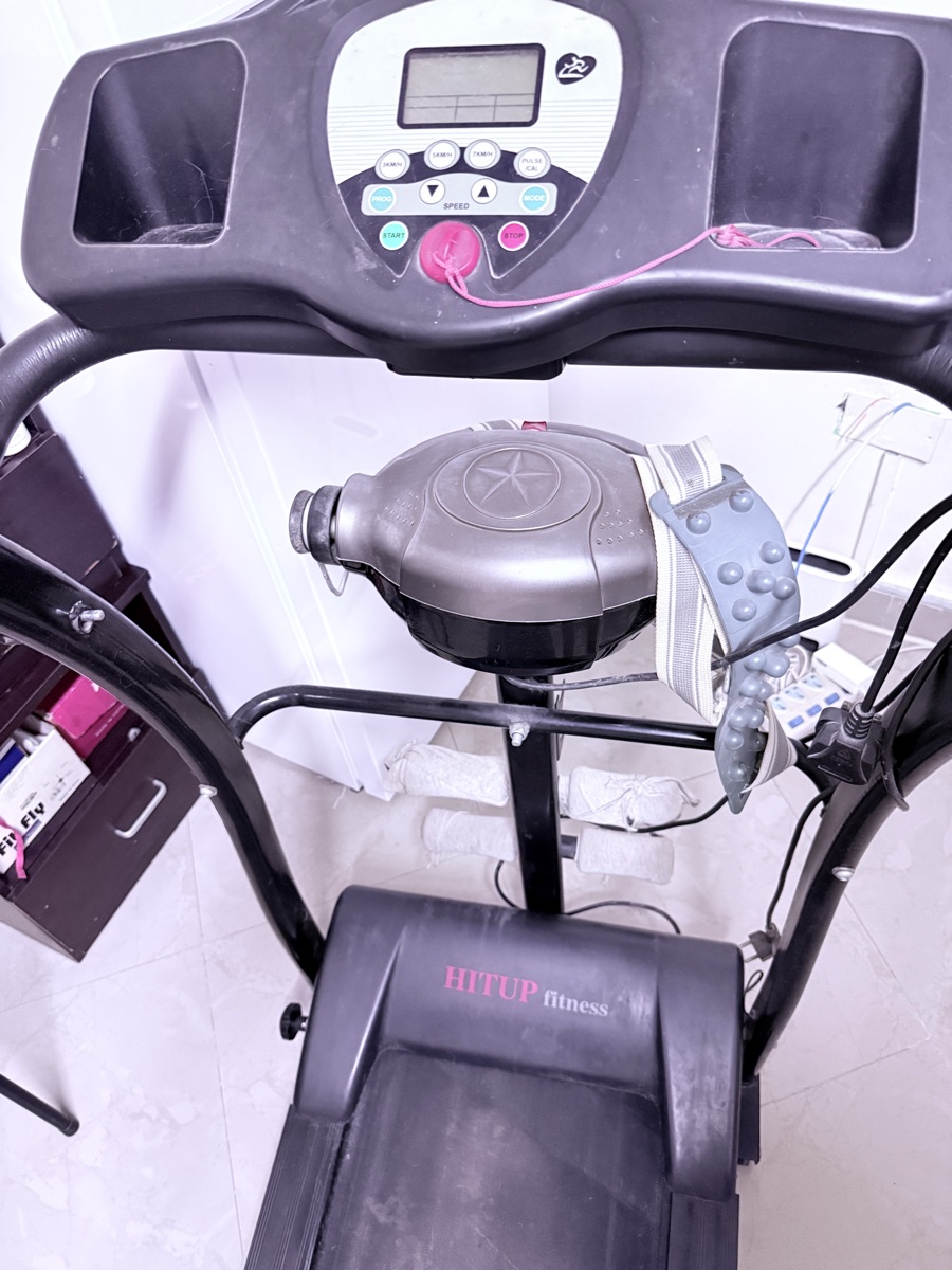 Treadmill with tummy trimmer and dumbbells-1 kg - Image 3