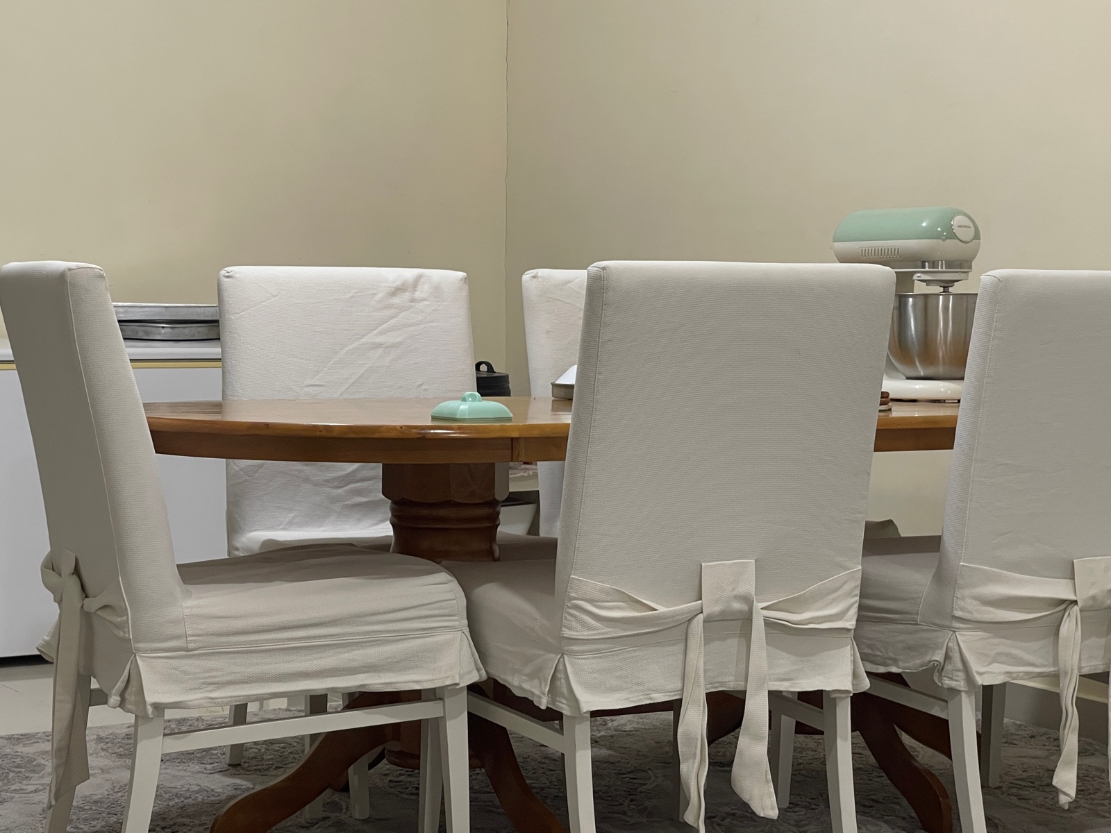 Dining table with 6 chairs - Image 2